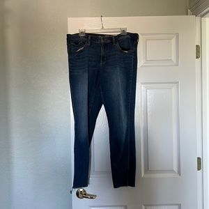 Universal Thread Jeans Distressed Ankles 14/32R